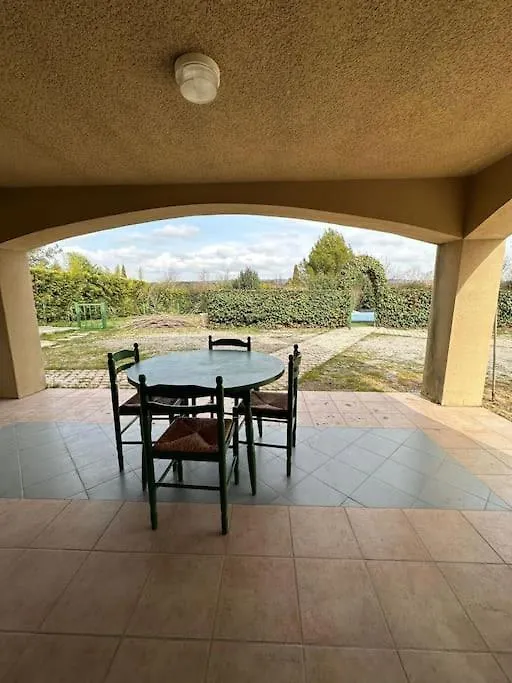 Appartement Grande Annexe De Maison Avec Jardin à Aix-en-Provence