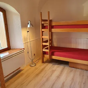 appartement-au-cur-dun-village-typique.hotels-rhonealpes.com/